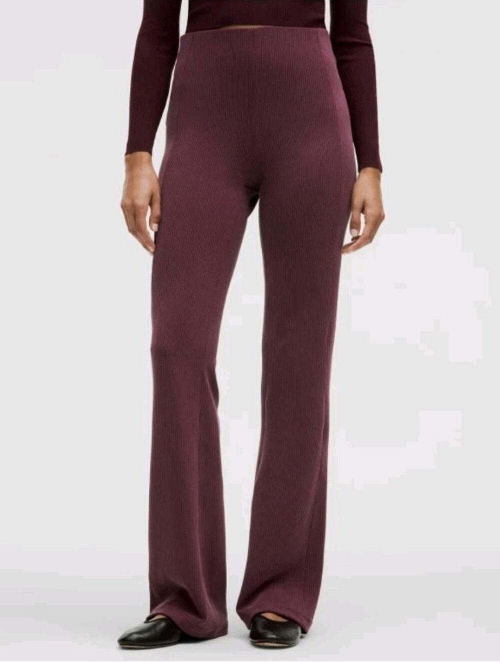 Lululemon high Rise Ribbed Softstreme Flared Garnet Burgundy 33" Pants Size 4